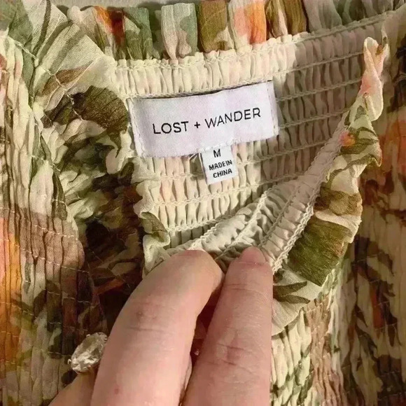 Lost + Wander Maxi Floral Flowy Dress size Medium - Picture 6 of 7